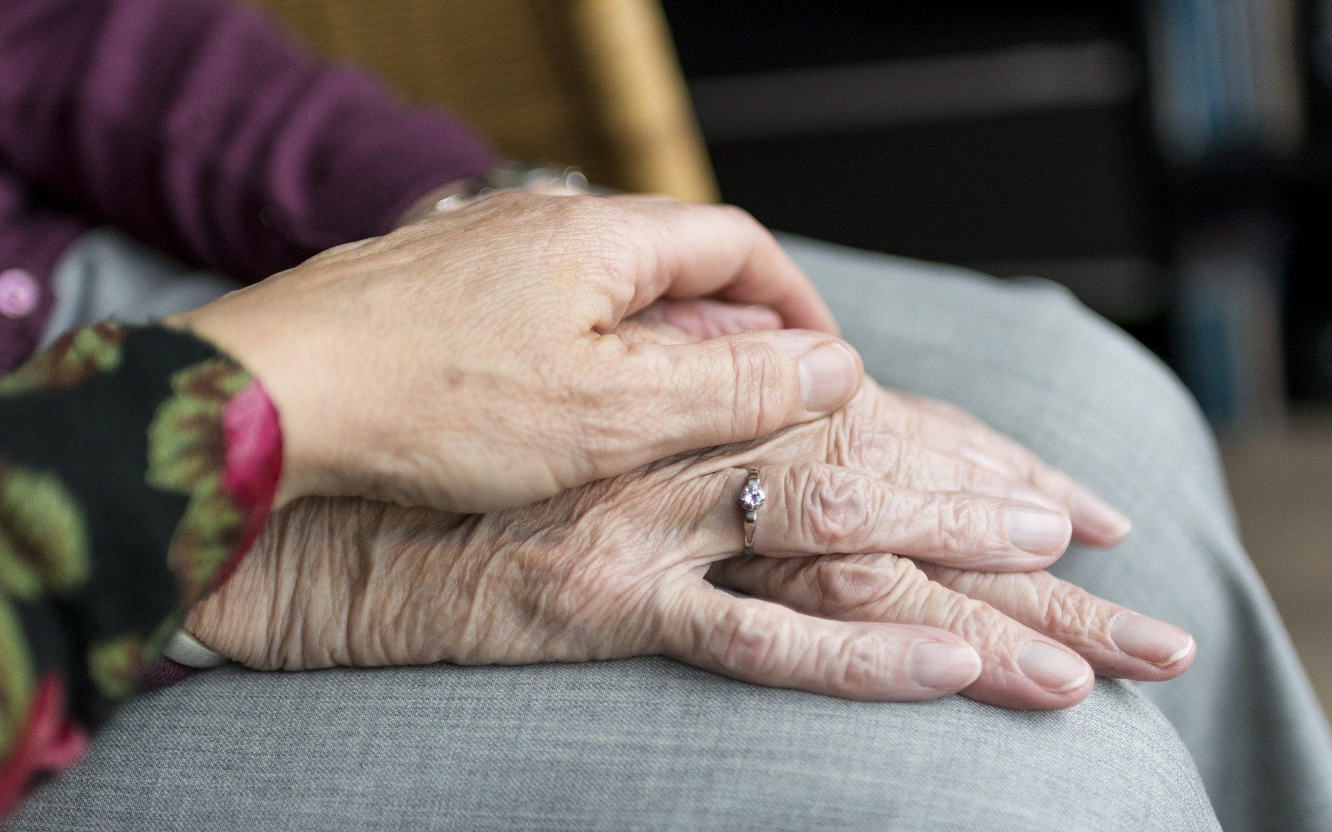 Beziehungsgestaltung in der Pflege von Menschen mit Demenz
